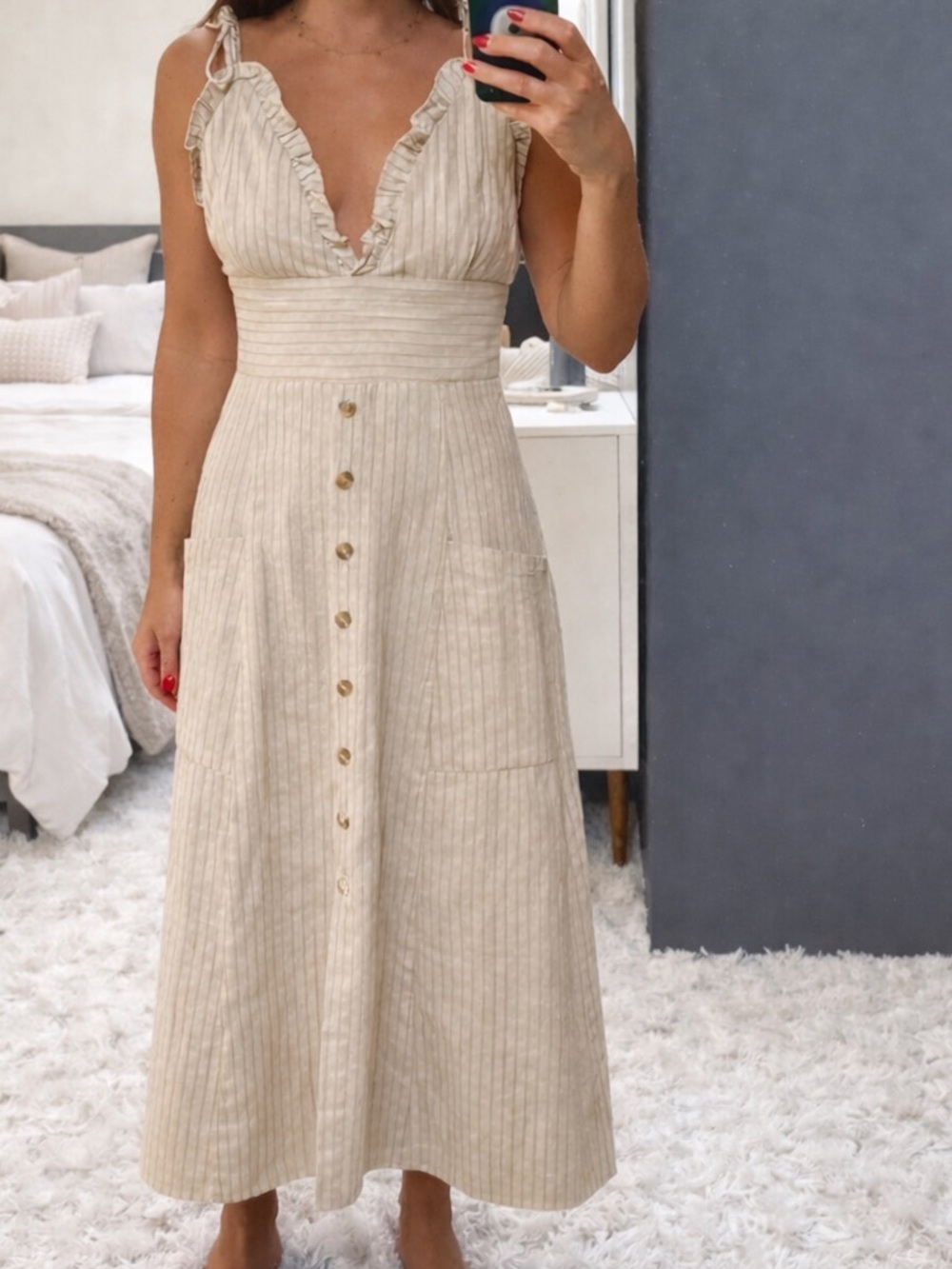 Plunging V neck button down dress with big square pockets By “Storia” Size: S